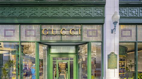 ee gucci|Gucci e store.